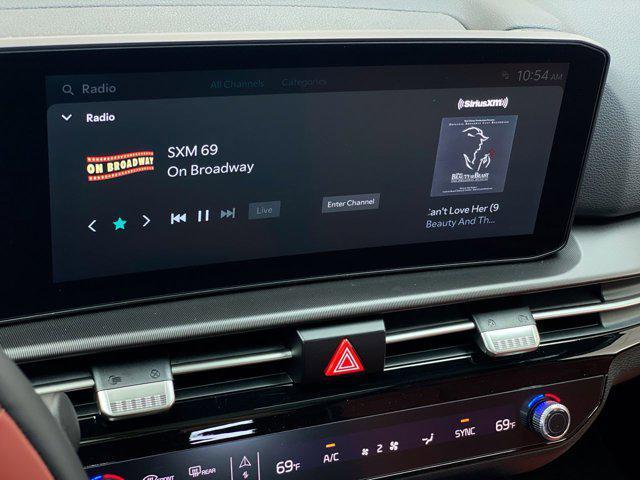 Photo of 2026 Wolf Gray Kia Sportage