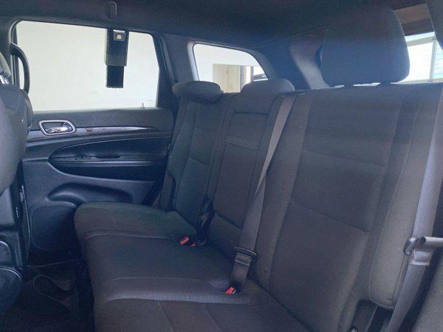 Photo of 2017 Diamond Black Crystal Pearlcoat Jeep Grand Cherokee
