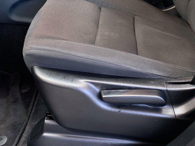 Photo of 2017 Diamond Black Crystal Pearlcoat Jeep Grand Cherokee