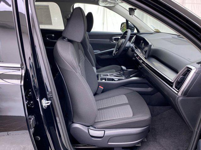 Photo of 2025 Ebony Black Kia Sorento
