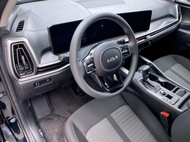 Photo of 2025 Ebony Black Kia Sorento
