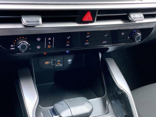 Photo of 2025 Ebony Black Kia Sorento