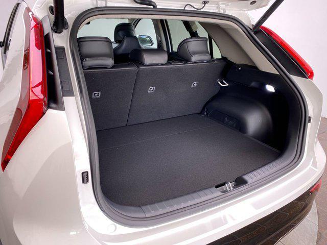 Photo of 2025 SNOWWHITE Kia Niro EV