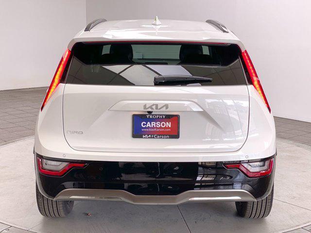 Photo of 2025 SNOWWHITE Kia Niro EV