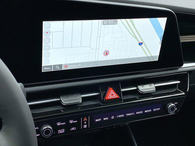 Photo of 2025 SNOWWHITE Kia Niro EV