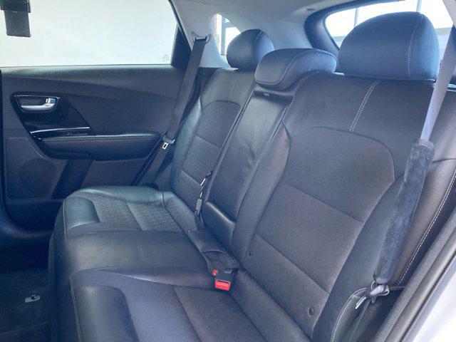 Photo of 2019 Snow White Pearl Kia Niro
