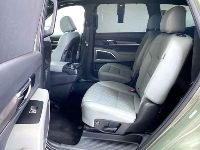 Photo of 2023 Jungle Green Kia Telluride