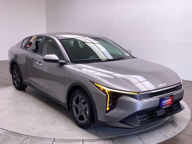 Photo of 2025 Steel Gray Kia K4