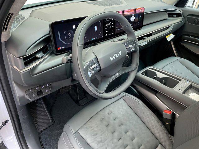 Photo of 2026 Glacial White Pearl Kia EV9