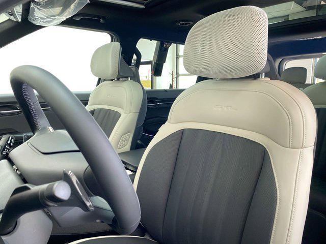 Photo of 2026 Panthera Metal Kia EV9