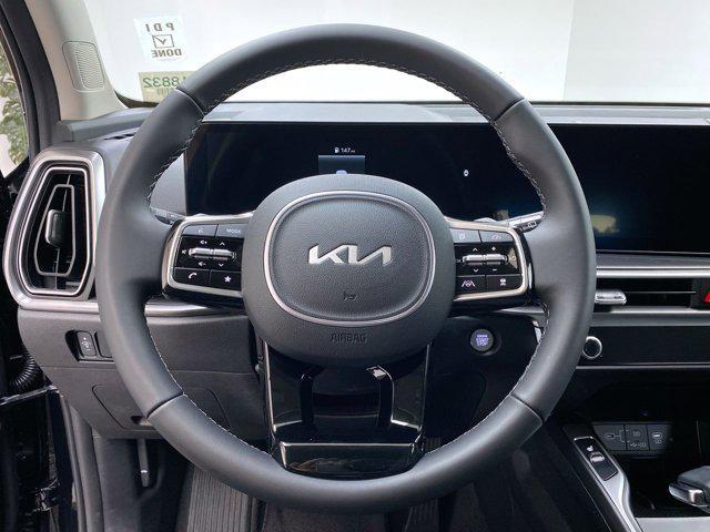 Photo of 2025 Ebony Black Kia Sorento