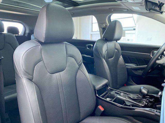 Photo of 2024 Gravity Grey Kia Sorento