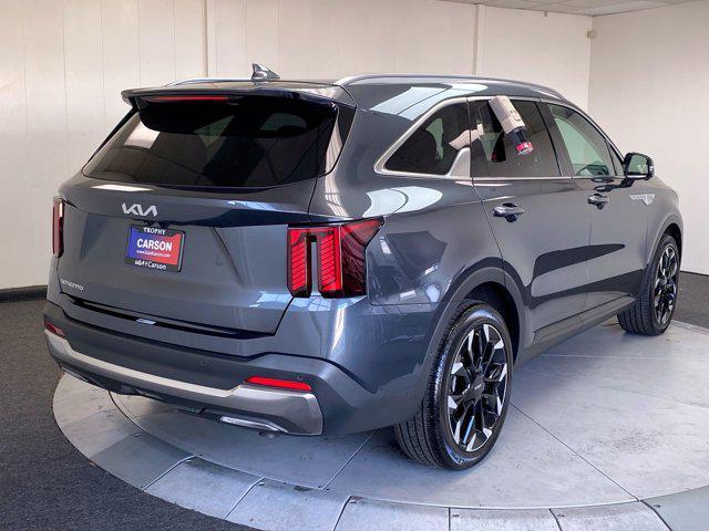 Photo of 2024 Gravity Grey Kia Sorento