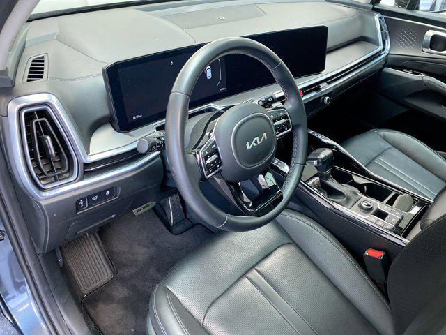 Photo of 2024 Gravity Grey Kia Sorento