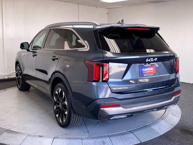 Photo of 2024 Gravity Grey Kia Sorento