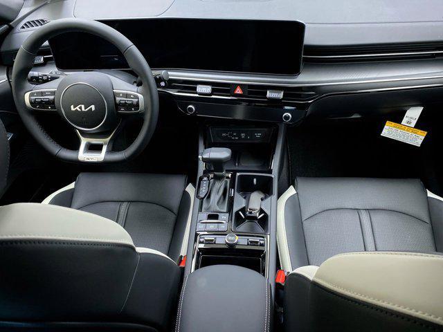 Photo of 2025 Steel Matte Gray Kia K5