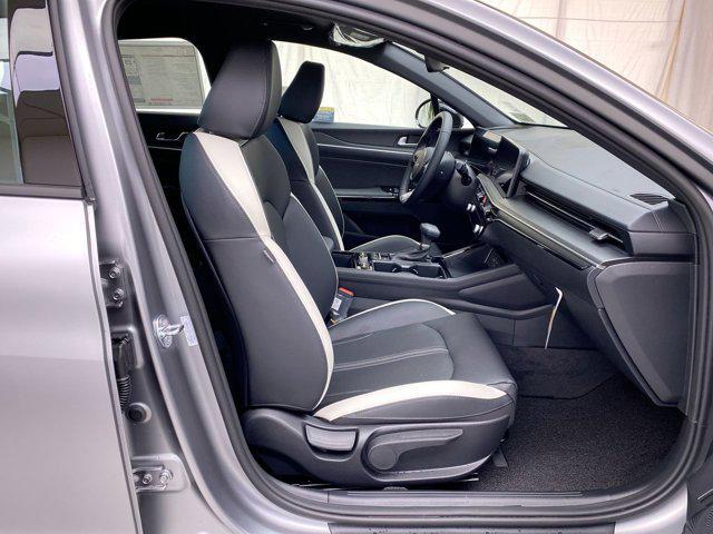 Photo of 2025 Steel Matte Gray Kia K5