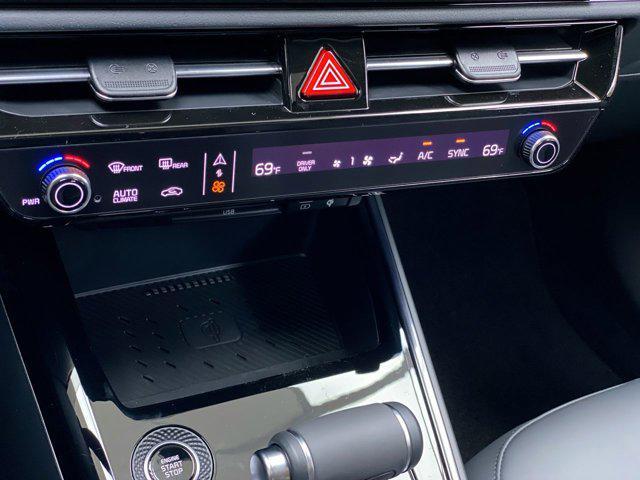Photo of 2025 Interstellar Gray Kia Niro