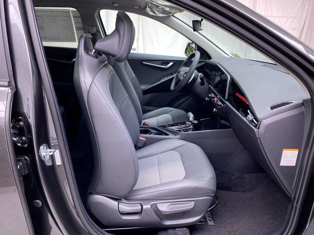 Photo of 2025 Interstellar Gray Kia Niro