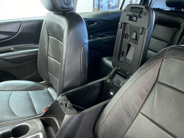 Photo of 2019 Silver Ice Metallic Chevrolet Equinox