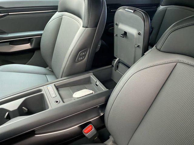 Photo of 2026 Glacial White Pearl Kia EV9
