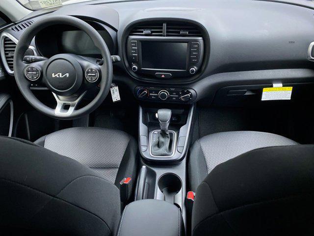 Photo of 2025 Snow White Pearl Kia Soul