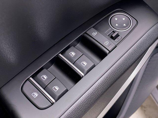 Photo of 2025 Snow White Pearl Kia Soul