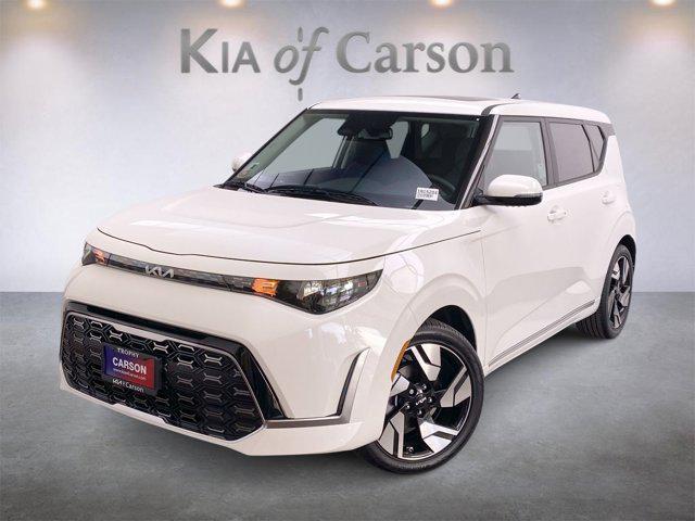 Photo of 2025 SNOWWHITE Kia Soul