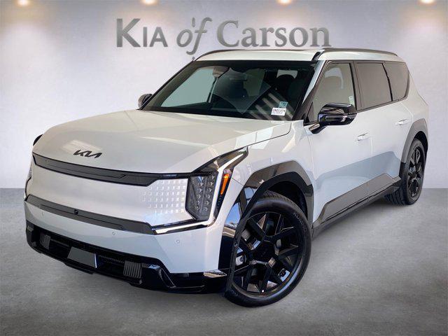 Photo of 2026 Ivory Silver Kia EV9