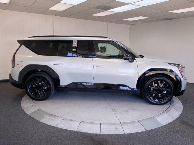 Photo of 2026 Ivory Silver Kia EV9