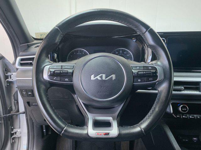 Photo of 2022 Wolf Gray Kia K5