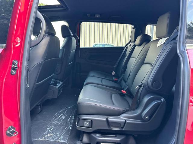 Photo of 2026 Radiant Red Honda Odyssey