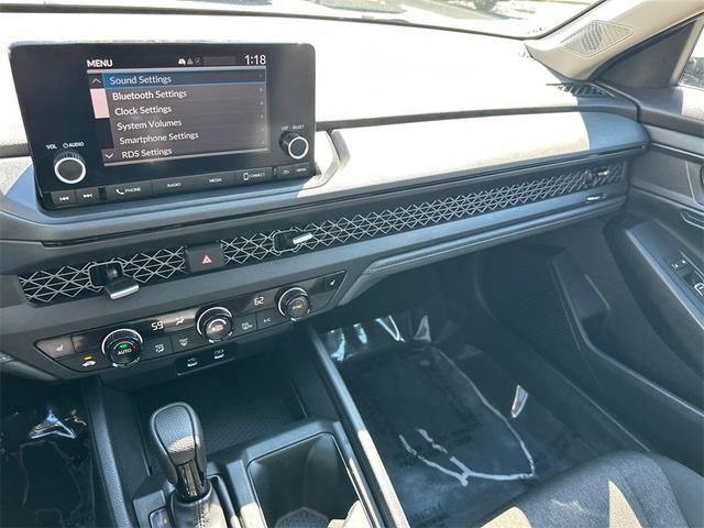 Photo of 2023 White Honda Accord