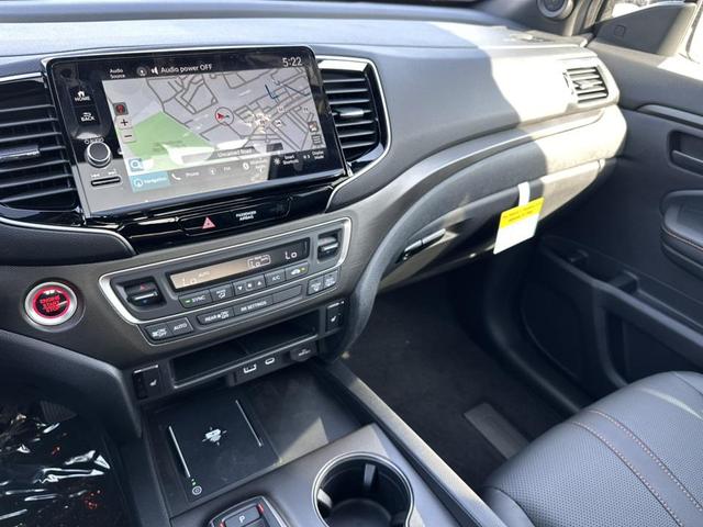Photo of 2025 Platinum White Honda Ridgeline