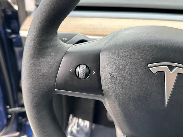 Photo of 2021 Blue Tesla Model Y