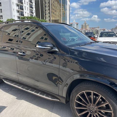 Photo of 2022 Obsidian Black Metallic Mercedes-Benz GLE 350