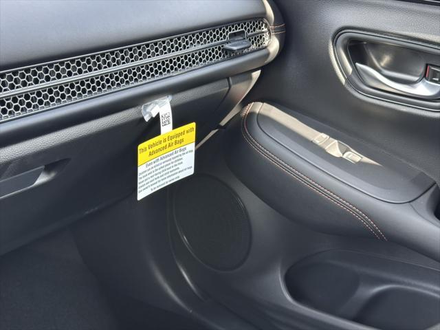 Photo of 2026 Platinum White Honda HR-V