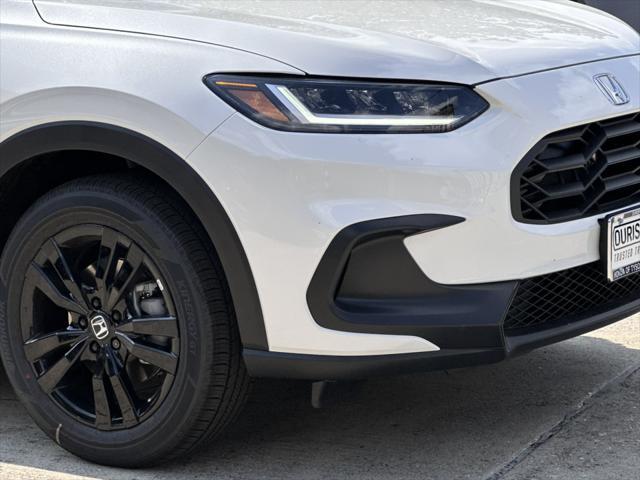 Photo of 2026 Platinum White Honda HR-V
