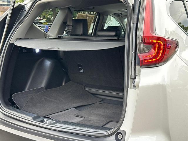 Photo of 2022 Platinum White Pearl Honda CR-V