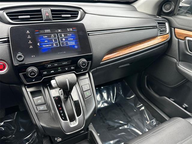 Photo of 2022 Platinum White Pearl Honda CR-V
