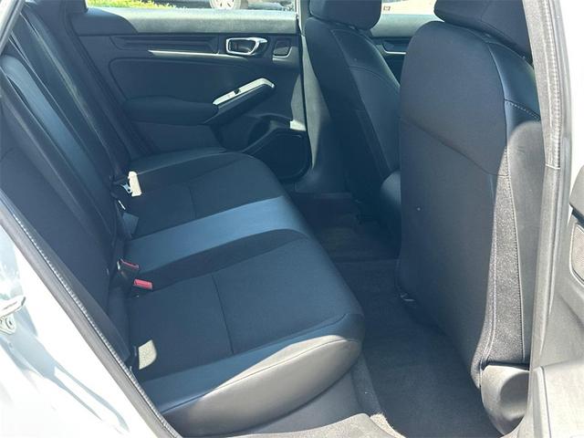Photo of 2025 Platinum White Pearl Honda Civic