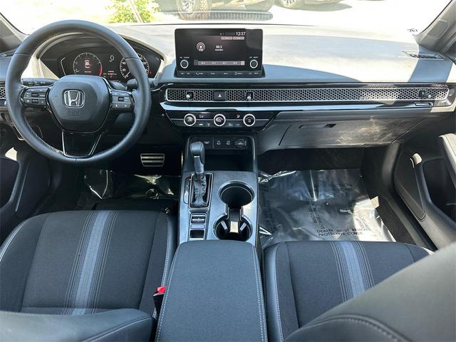 Photo of 2025 Platinum White Pearl Honda Civic