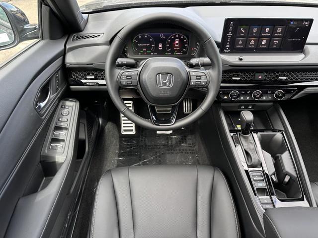 Photo of 2025 Crystal Black Pearl Honda Accord Hybrid