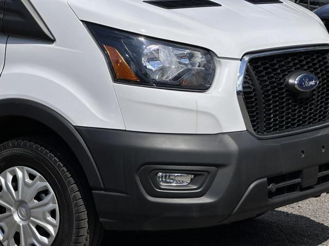 Photo of 2023 Oxford White Ford Transit-250