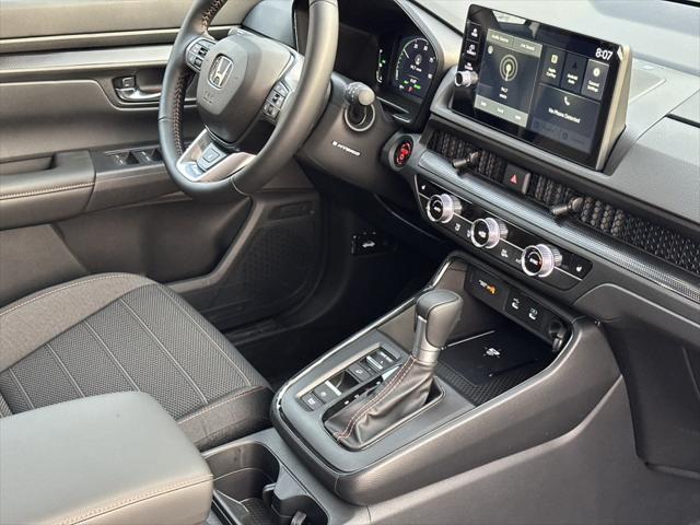 Photo of 2026 Platinum White Honda CR-V Hybrid