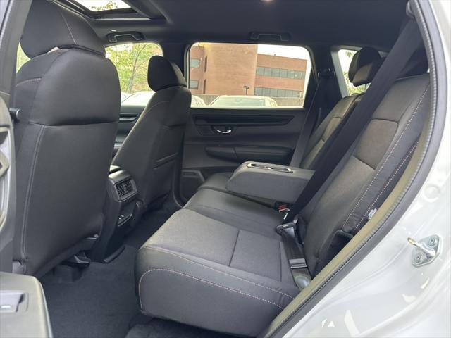 Photo of 2026 Platinum White Honda CR-V Hybrid