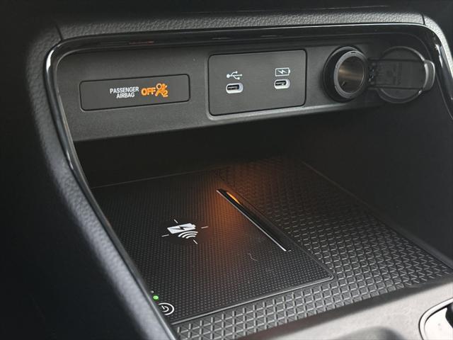 Photo of 2026 Platinum White Honda CR-V Hybrid