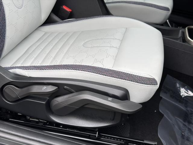 Photo of 2025 Silver MINI Hardtop