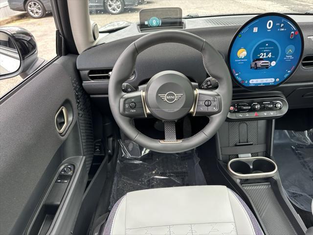 Photo of 2025 Silver MINI Hardtop