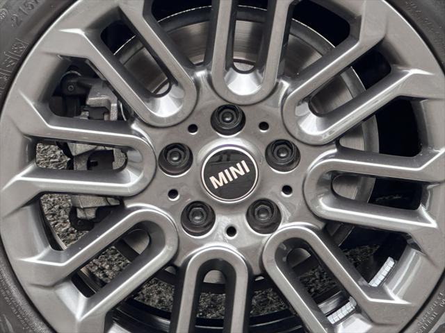 Photo of 2025 Silver MINI Hardtop